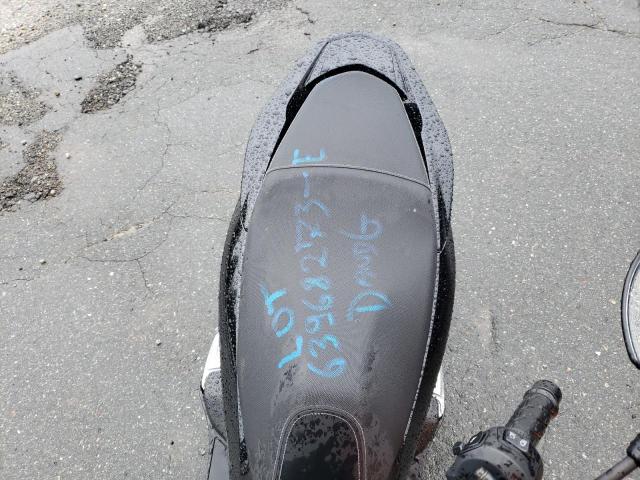 2015 HONDA PCX 150 RLHKF1802FY002909