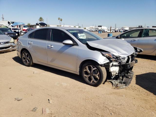 3KPF24AD9KE094239 KIA FORTE FE