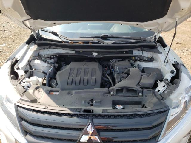 JA4AT4AA0JZ051662 Mitsubishi Eclipse Cross Le