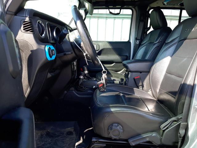 1C4HJXEG2JW113087 Jeep Wrangler Unlimited Sahara