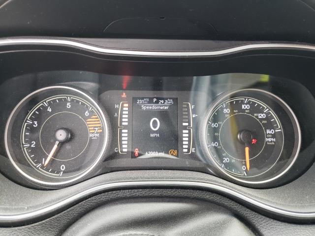 1C4PJLCB9KD266073 Jeep Cherokee Latitude