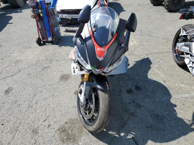 2021 APRILIA RSV4 1100 ZD4KYUA03MS000161