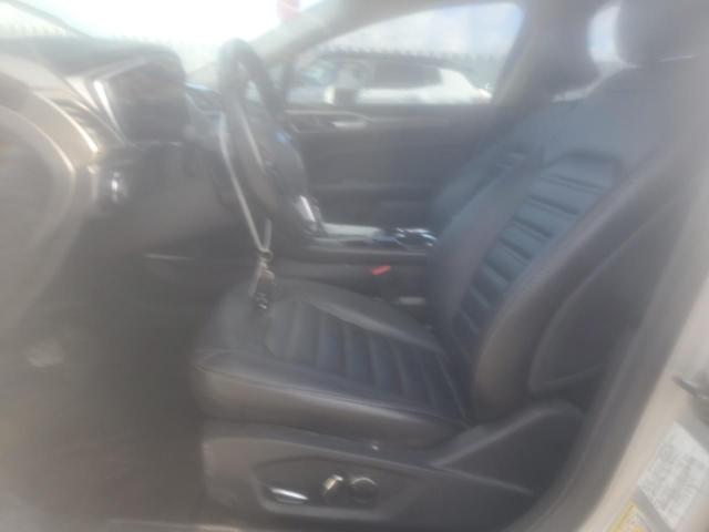 3FA6P0T9XGR326095 Ford FUSION SE