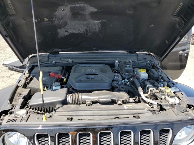 1C4HJXEN2JW204021 Jeep Wrangler Unlimited Sahara