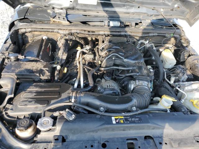1C4BJWEG9HL581670 Jeep Wrangler Unlimited Sahara