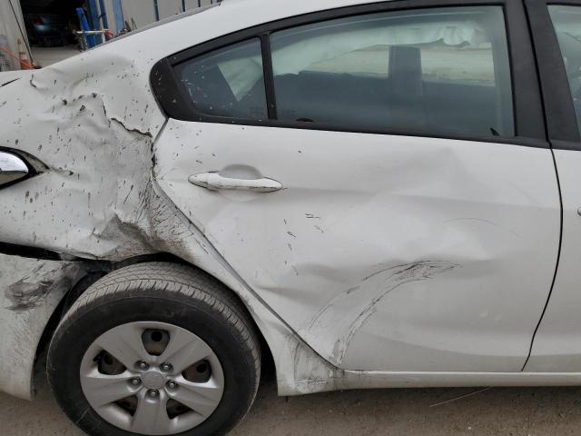 KNAFK4A68G5605621 KIA FORTE LX