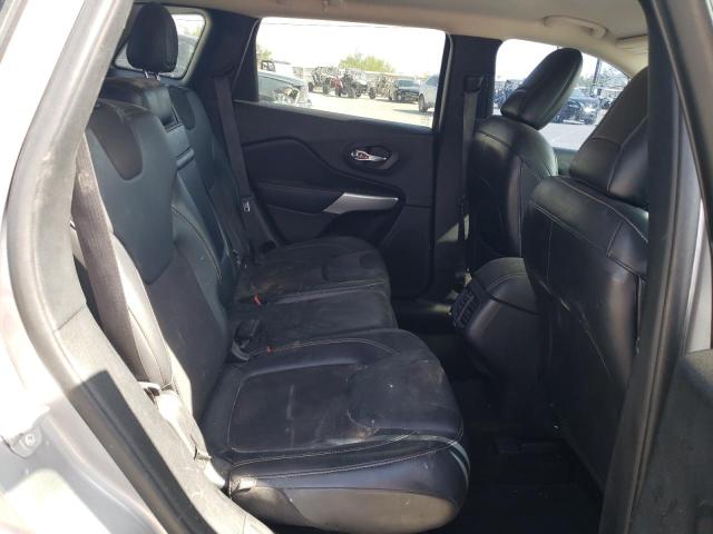 1C4PJLLX8JD525002 Jeep Cherokee Latitude Plus