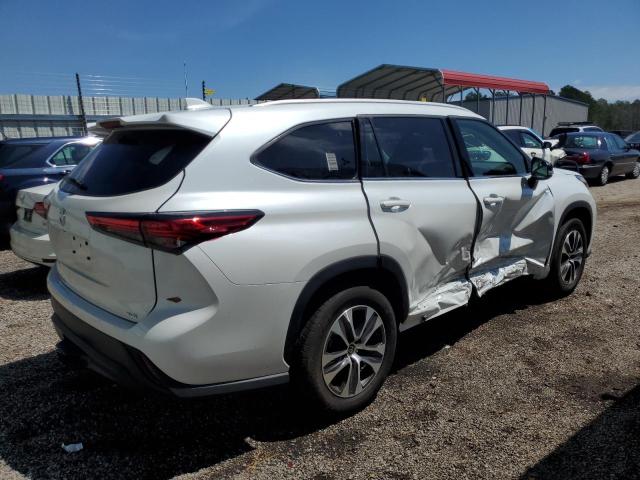 VIN 5TDGZRAH0NS545178 2022 Toyota Highlander, Xle no.3