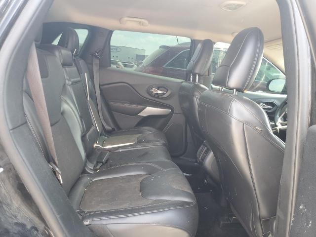 1C4PJLLB2JD615556 Jeep Cherokee Latitude Plus