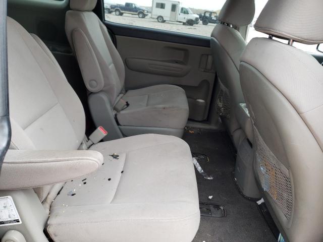 KNDMB5C11F6068682 KIA SEDONA LX