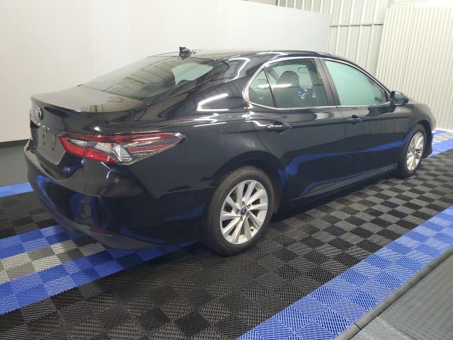 4T1C11AK0NU662673 Toyota Camry LE 3