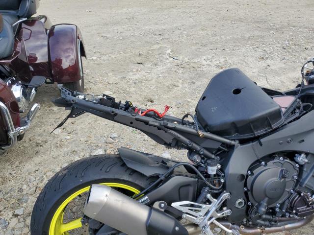 2017 YAMAHA FZ10 JYARN48E3HA000902