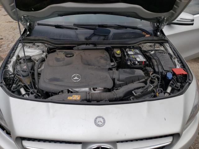 WDDSJ4EB9HN425163 Mercedes-Benz CLA 250