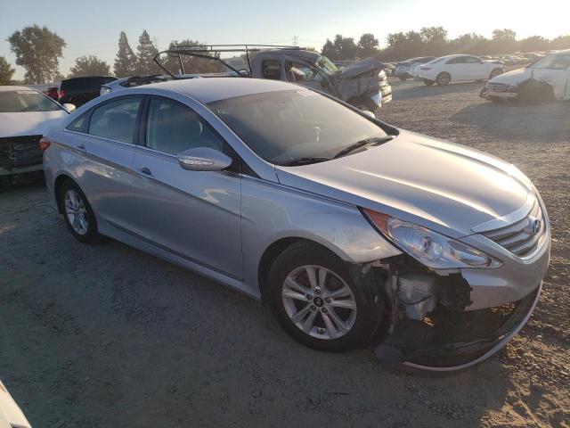 2014 Hyundai Sonata - Image 4