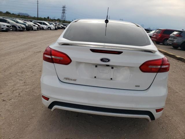 1FADP3F24GL203611 Ford FOCUS SE