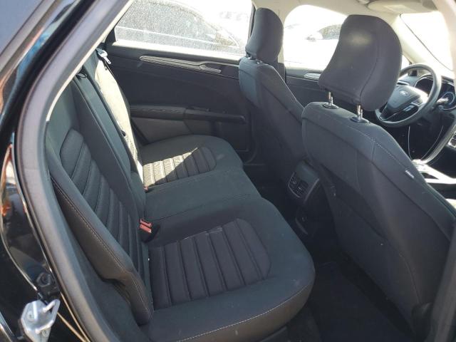 3FA6P0HDXHR222219 Ford FUSION SE