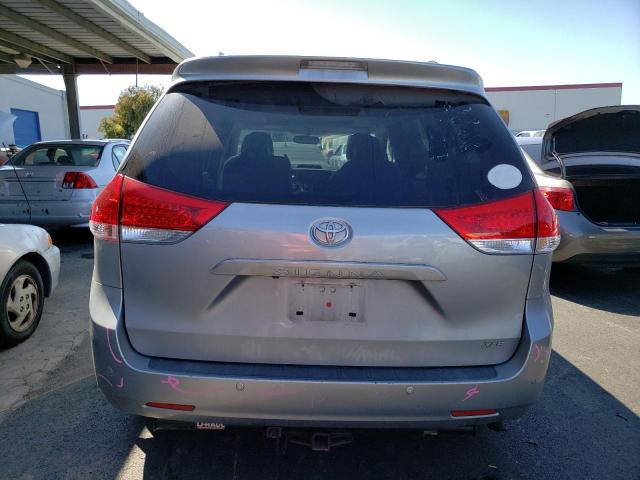 5TDYK3DC8ES474012 Toyota SIENNA XLE