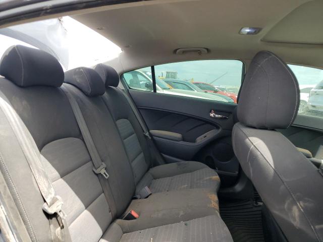 3KPFL4A71JE171045 KIA FORTE LX