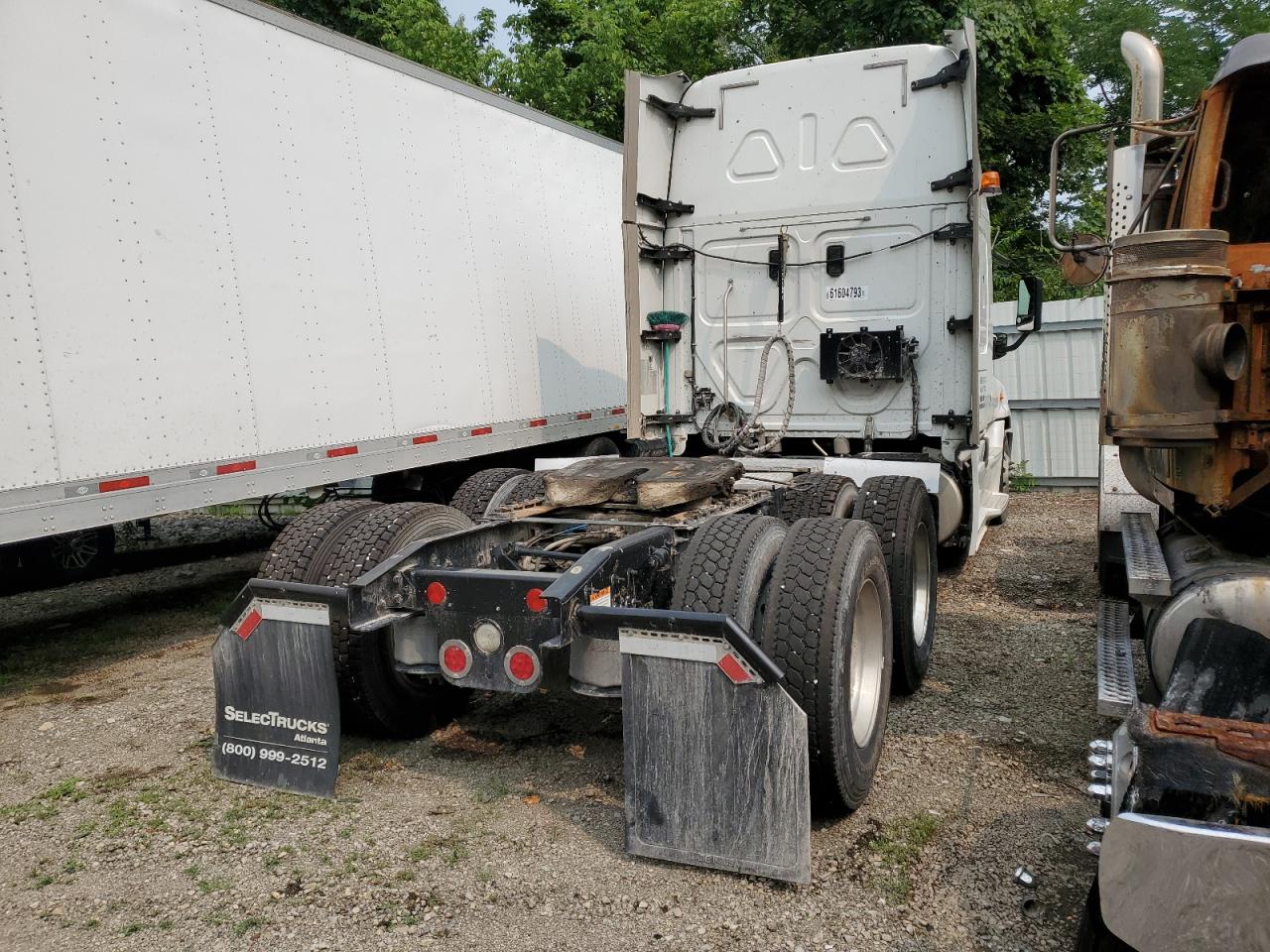 Lot #2175758735 2017 FREIGHTLINER CASCADIA 1