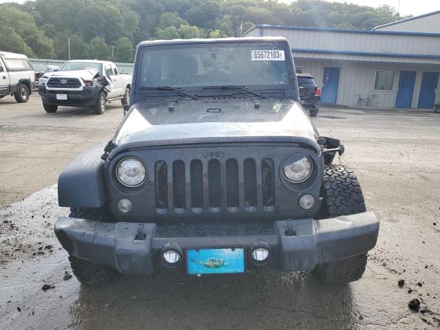1C4BJWDG4JL835275 Jeep Wrangler Unlimited Sport