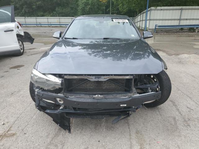 WBA8E5G31HNU42881 BMW 320 XI