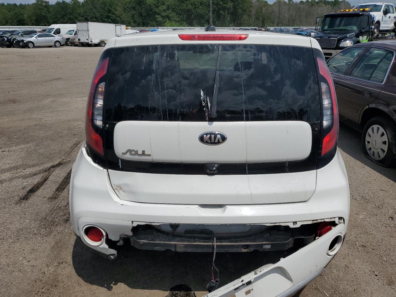 2017 Kia Soul + vin: KNDJP3A59H7495569