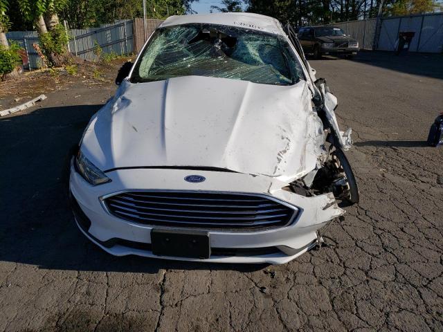 3FA6P0HD0KR279598 Ford FUSION SE