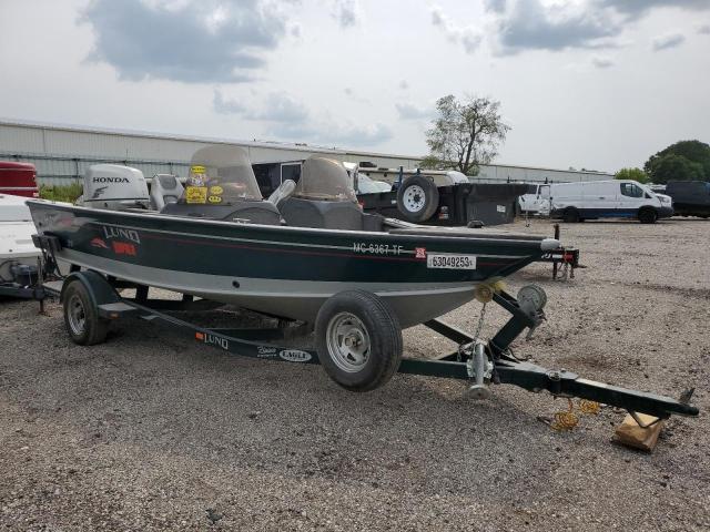 Global Auto Auctions: 2004 LUND SS