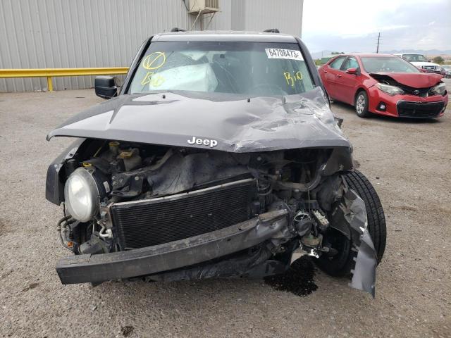 1C4NJPFA9GD813867 Jeep Patriot Latitude
