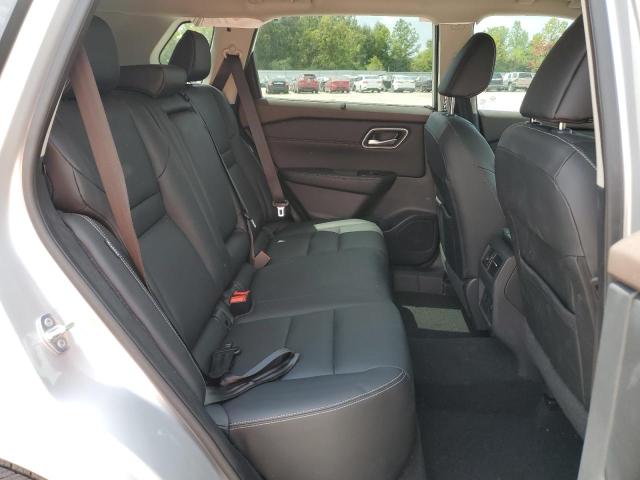 5N1AT3CA2MC828066 Nissan Rogue Sl