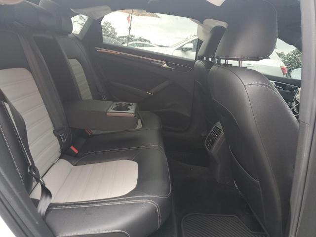 2018 VOLKSWAGEN PASSAT GT - 1VWJM7A35JC035088