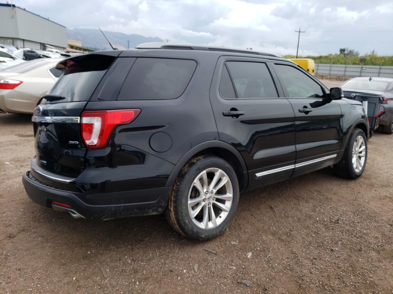 2018 Ford Explorer Xlt vin: 1FM5K8D83JGA65850