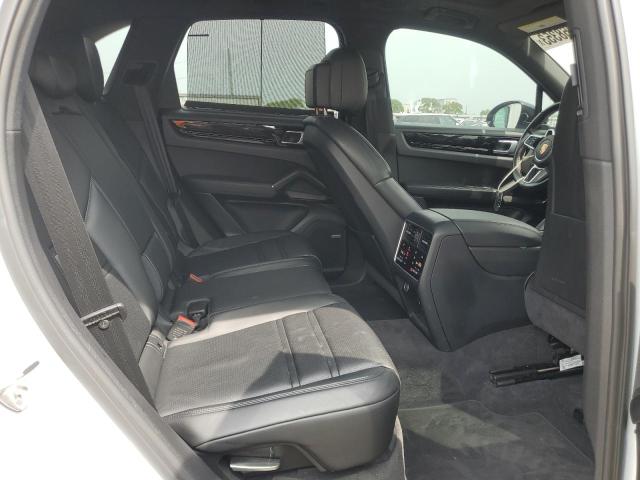 VIN WP1AA2AY0KDA10653 2019 Porsche Cayenne no.11