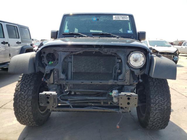 1C4HJWDG5JL862320 Jeep Wrangler Unlimited Sport
