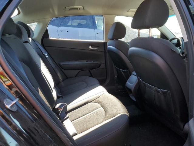 5XXGT4L31JG183220 KIA Optima Lx