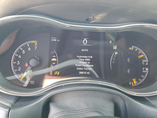 1C4RJFCGXJC335587 Jeep Grand Cherokee Overland