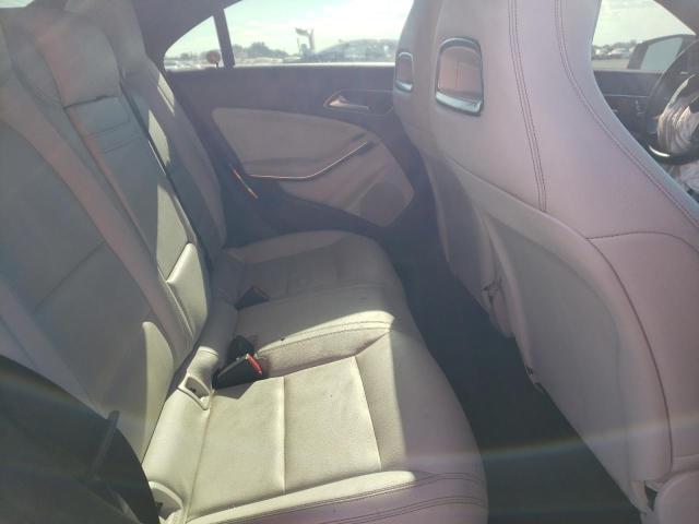 WDDSJ4EBXHN460553 Mercedes-Benz CLA 250