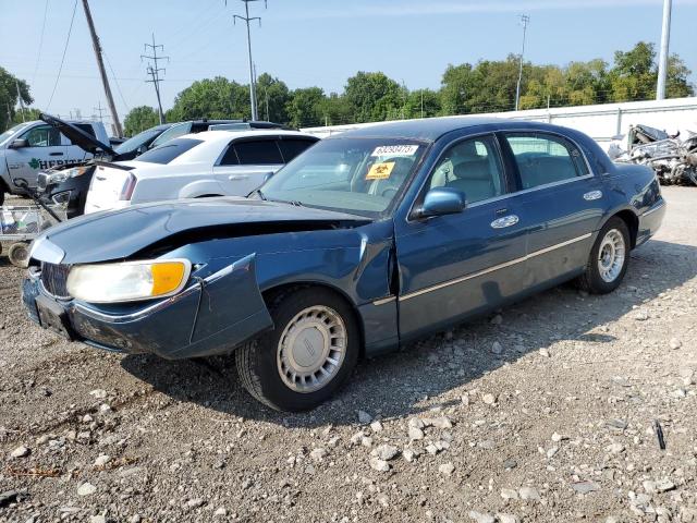 2002 Lincoln Town Car Executive