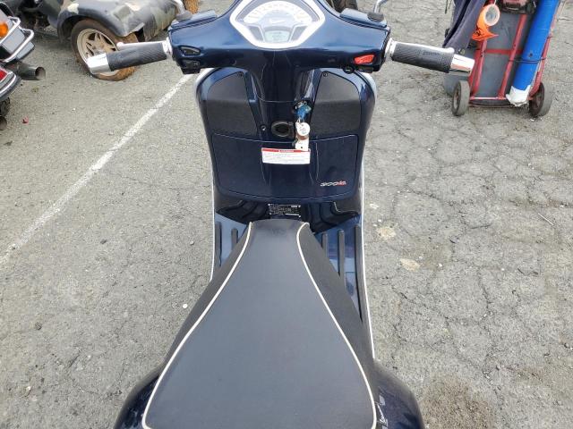 2016 VESPA GTS 300 SU ZAPM459L2G5201040
