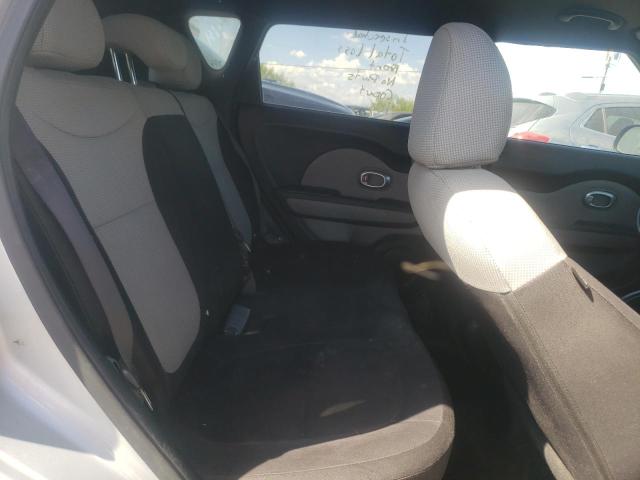 KNDJN2A27F7811909 KIA Soul