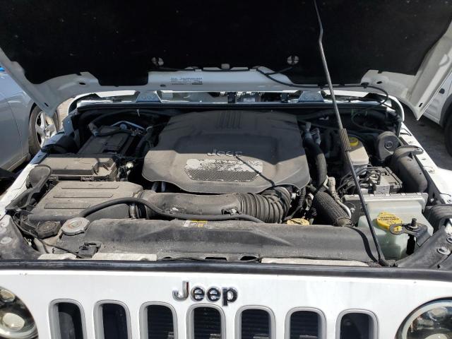 1C4BJWEG4JL823691 Jeep Wrangler Unlimited Sahara