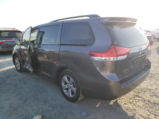 5TDKK3DC2ES477364 Toyota SIENNA LE