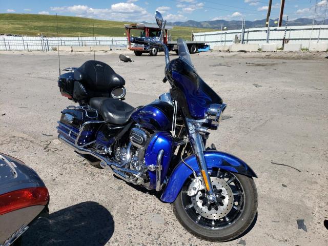 2011 HARLEY-DAVIDSON FLHTCUSE6 - 1HD1PR81XBB955122