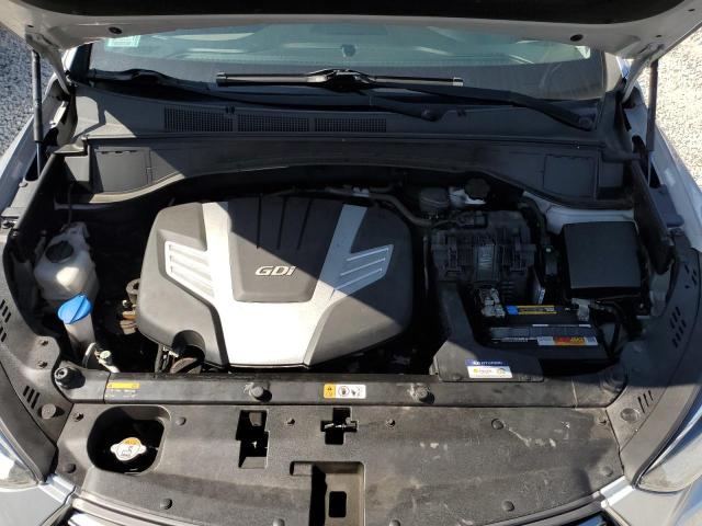 KM8SMDHF1HU165701 Hyundai Santa Fe Se