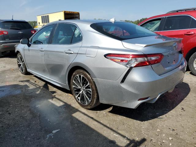 4T1G11AK5LU342070 Toyota Camry SE 2