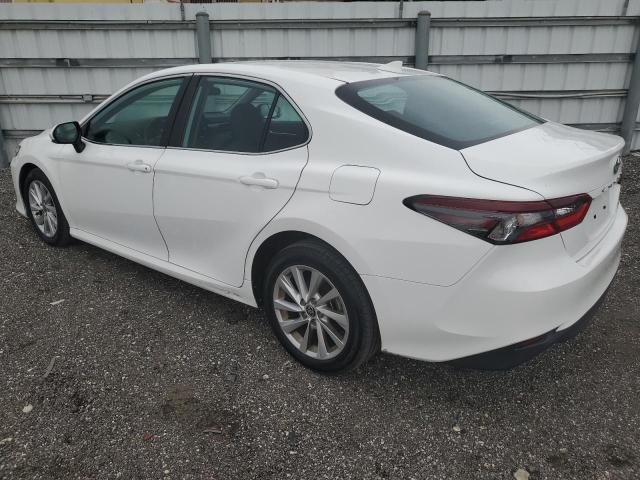 4T1C11BK9NU062085 Toyota Camry LE 2