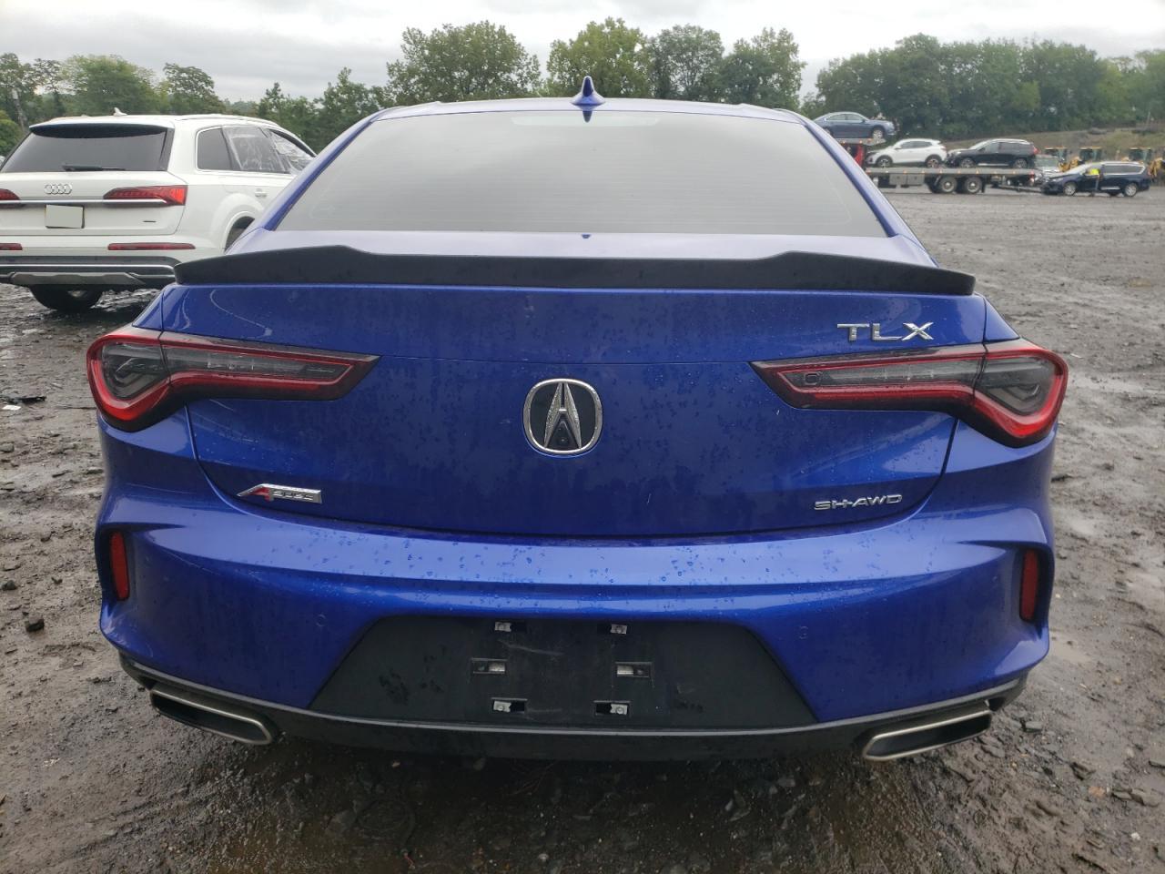 19UUB6F55NA000872 Acura TLX TECH A 6