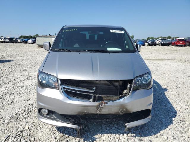 2C4RDGEG0KR670215 Dodge Grand Caravan Gt