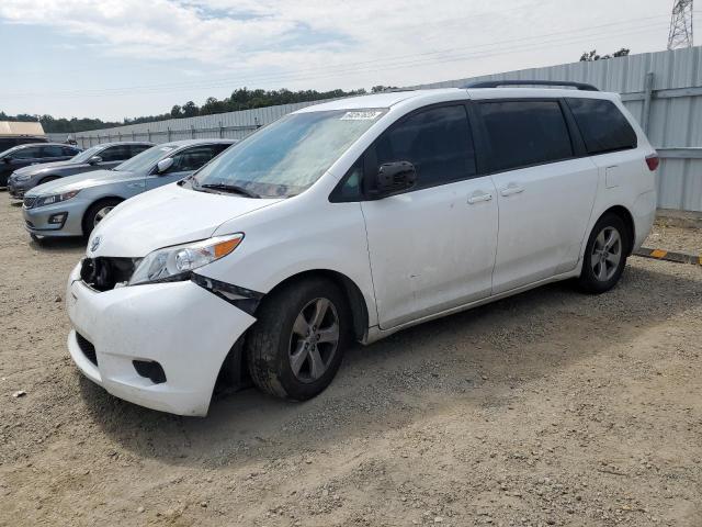 2016 Toyota Sienna LE