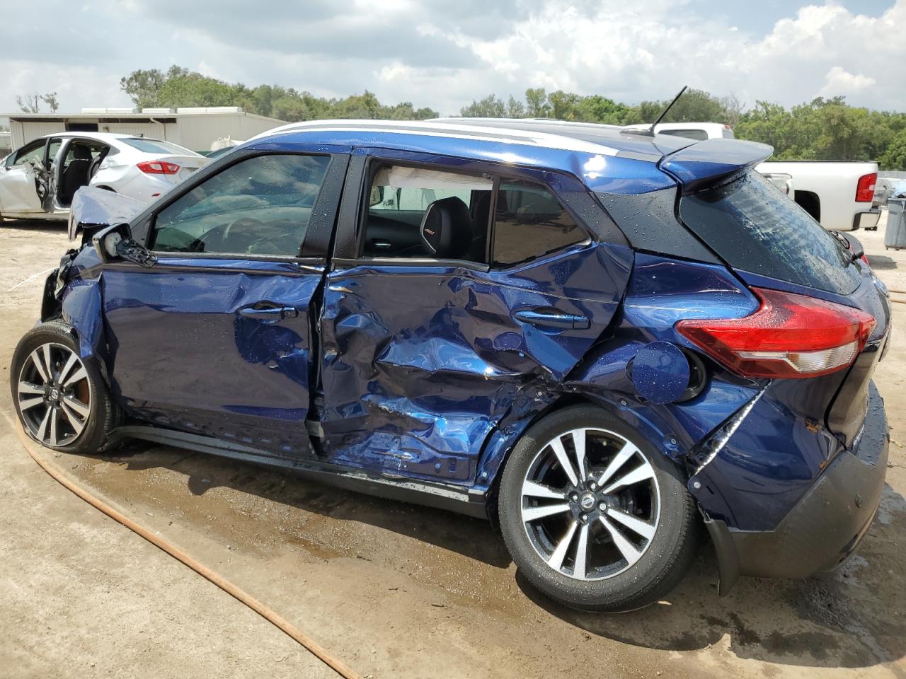 3N1CP5DV7LL518998 2020 Nissan Kicks Sr